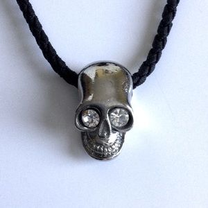 Sparkling Eyes Skull Necklace
